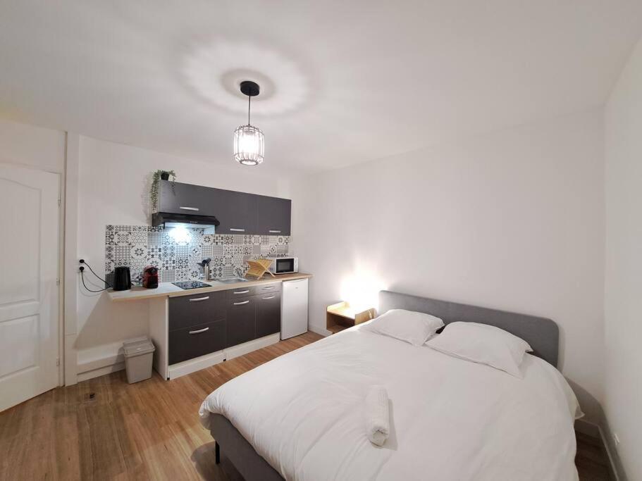 Verone, Charmant Studio Reims Exterior foto